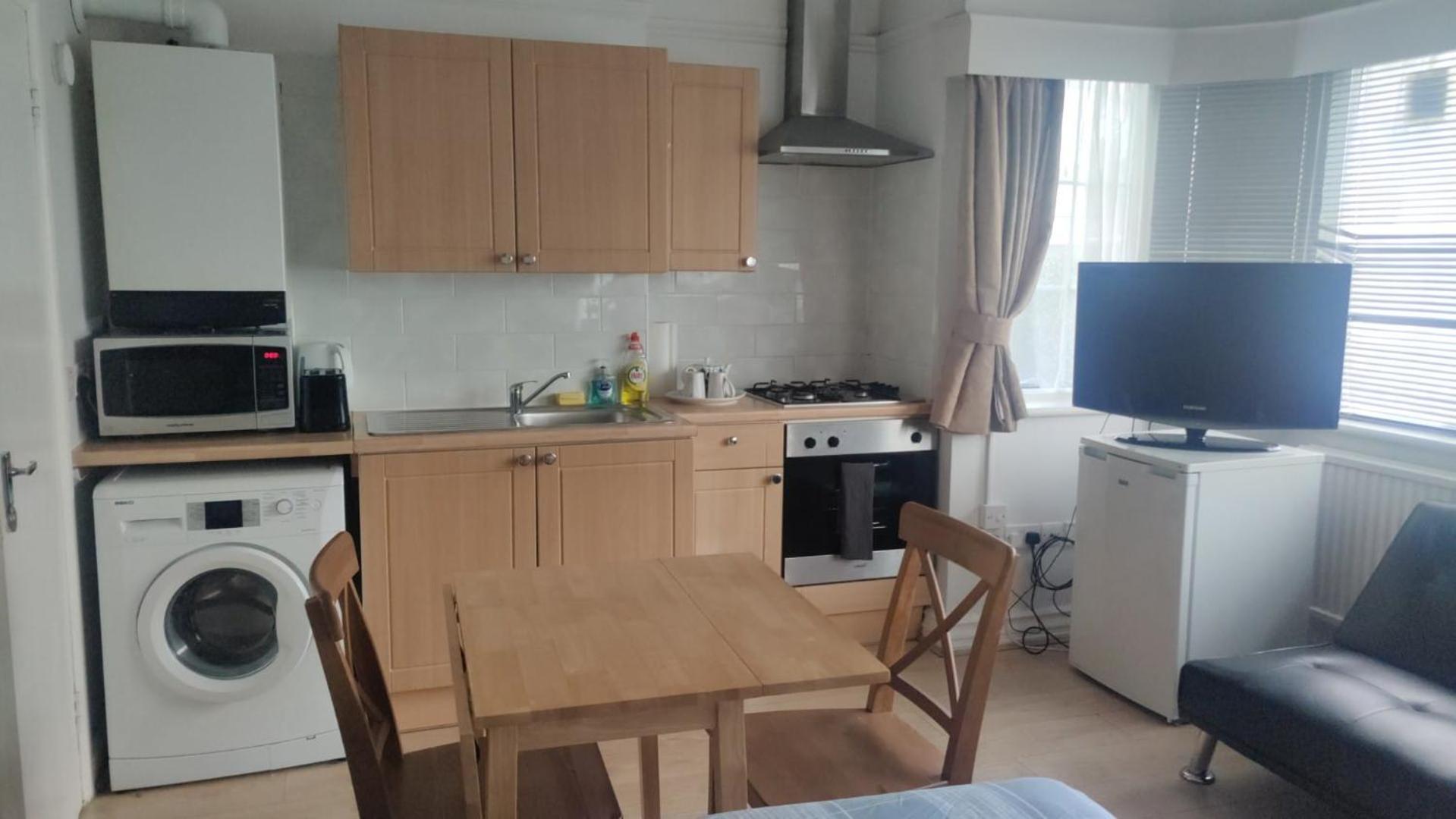 Appartamento Studio On Golders Green Road Londra Esterno foto